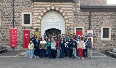 İsmet İnönü Ortaokulu  Ankara Gezisi düzenledi