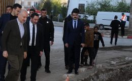 Ulaştırma ve Altyapı Bakanı Karaismailoğlu, selin yaşandığı Kumluca'daki çalışmaları inceledi