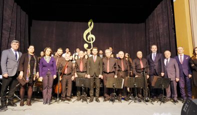 Türk Müziği Korosu gösterisi gerçekleştirildi