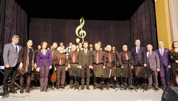 Türk Müziği Korosu gösterisi gerçekleştirildi