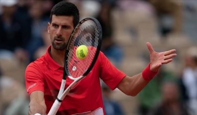 Djokovic'in ABD'deki turnuvalara katılımı, Kovid-19 aşısı uygulaması nedeniyle tehlikeye girdi