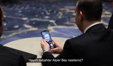 Bakan Kacır, ilk Türk astronot Alper Gezeravcı ile telefonla görüştü