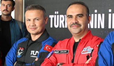 Bakan Kacır, Türkiye'nin ilk astronotu Gezeravcı'nın uzaya gönderiliş tarihini açıkladı