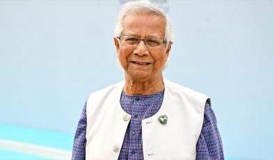 Bangladeş'te Nobel ödüllü Muhammed Yunus'un “izinsiz” yurt dışına çıkışı yasaklandı