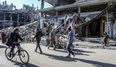BM, Refah'taki Gazzelilerin hayatta kalmak için temel ihtiyaçlardan yoksun olduğunu bildirdi