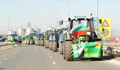Bulgaristan'da tarım sektörü çalışanları ülke genelinde protestolarını sürdürüyor