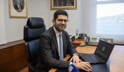 Cumhurbaşkanlığı Yatırım Ofisi Başkanı Dağlıoğlu'nun tercihi “Galata’da dolunay” oldu