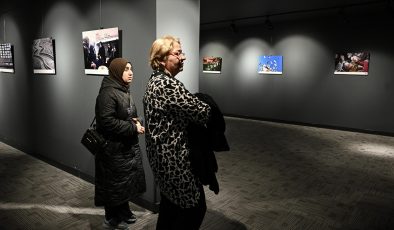 “Deprem Fotoğrafları Sergisi” Ümraniye'de açıldı