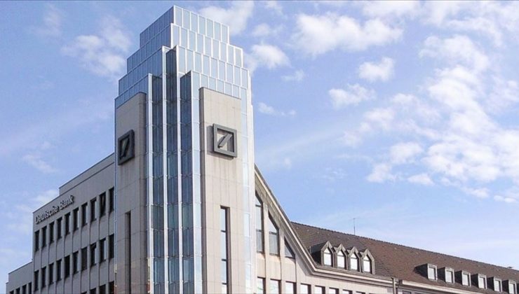 Deutsche Bank vergi öncesi karını 2023’te yüzde 2 artırdı