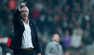 Beşiktaş, Fernando Santos yönetiminde gol yollarında etkisiz kaldı