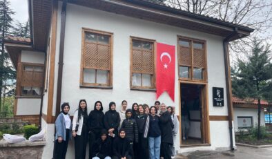 Öğrenciler Ankara gezisinde hem eğlendi hem öğrendi