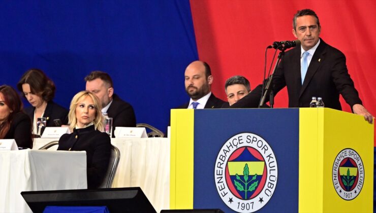 Fenerbahçe Kulübü Başkanı Koç: (Ligden çekilme) Bu opsiyonu 3 ay sonraki genel kurula kadar masadan kaldırıyoruz