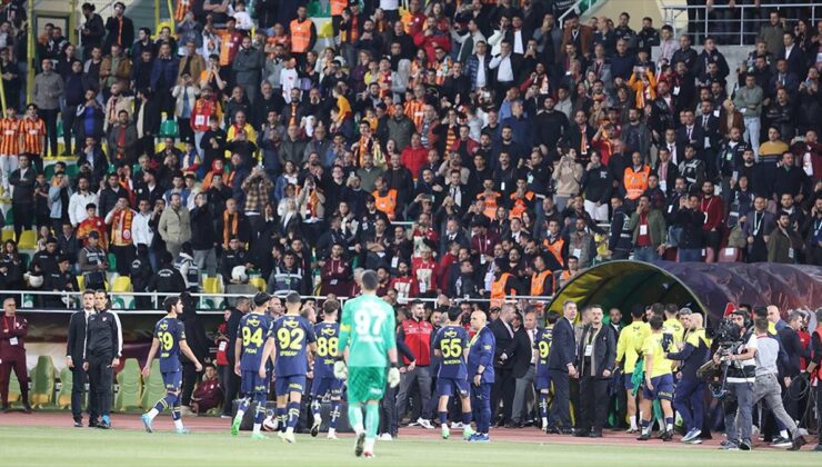 Fenerbahçe, Süper Kupa maçında “müsabakayı terk etme” nedeniyle PFDK'ye sevk edildi